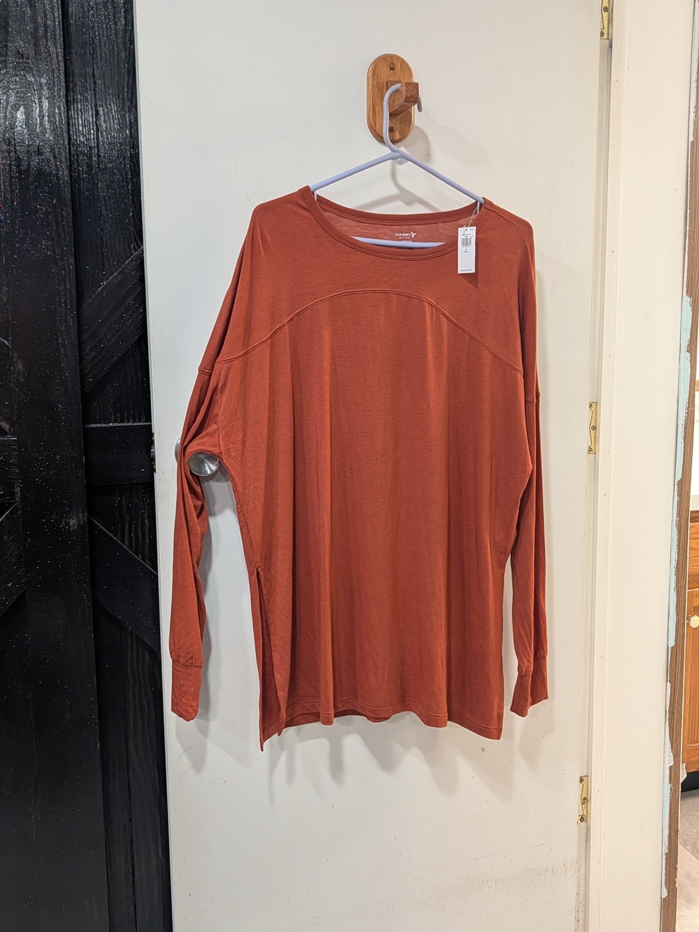Old Navy Long-Sleeve Relaxed Tee Nwt